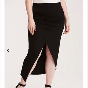 🖤 TORRID SKIRT sz 1 🖤